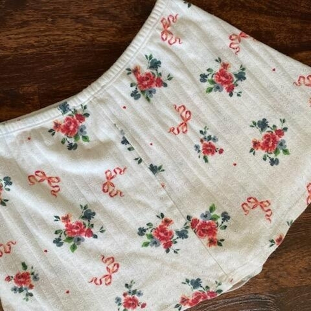 LISA SAYS GAH | Floral Mini-Skirt - Picture 8 of 12
